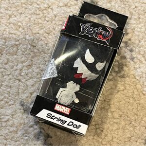 NIB Marvel Comics VENOM STRING DOLL Voodoo Doll Keychain